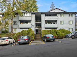 16718 SW Gleneagle Dr APT 60H, Sherwood, OR 97140