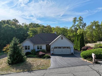 345 Empress Tree Ln, Northumberland, PA, 17857