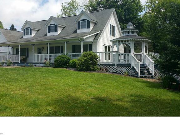 2nd image of 924 Ellis St