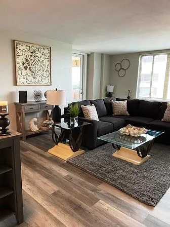2 bed, 834 sqft, $2,600 — Photo 1