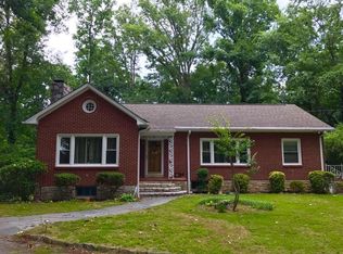 2975 Hogan Rd, East Pt, GA 30344