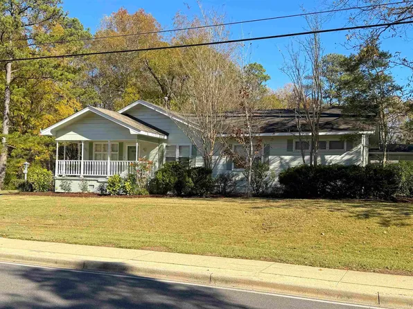 1807 Moncrief Rd, Gardendale, AL 35071