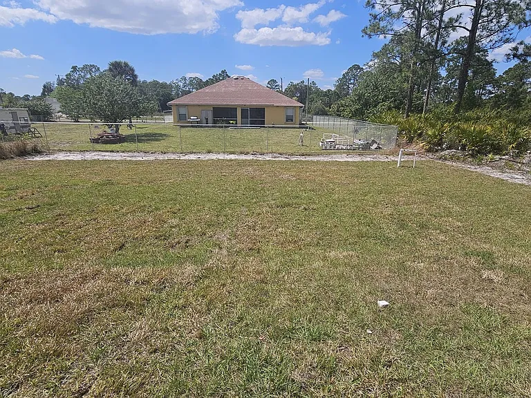 608 Kleinart Dr — Photo 12