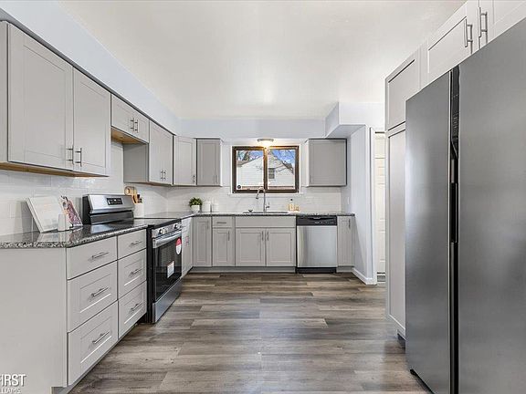 4th image of 17397 Cornell Rd