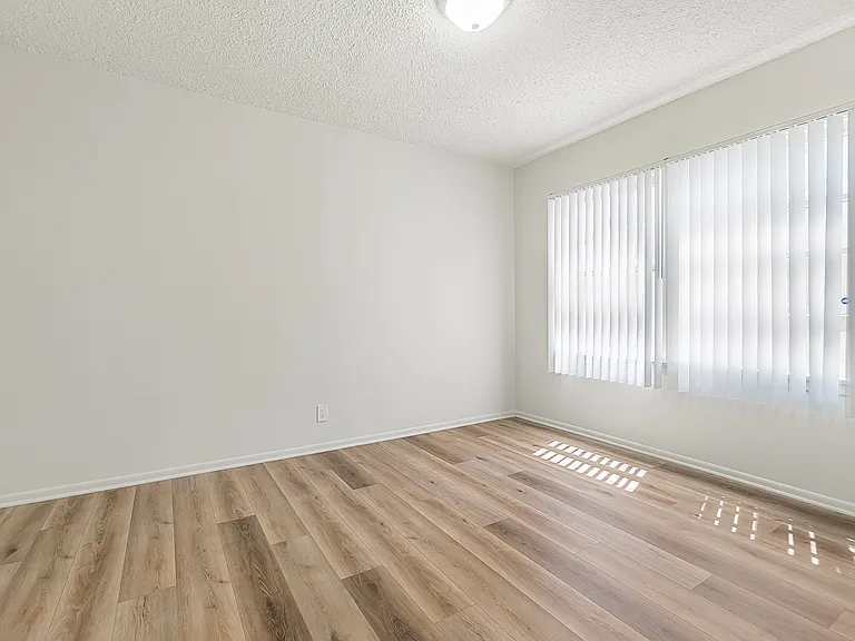 4839 W Slauson Ave — Photo 14