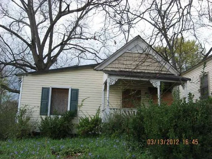 87 Meldon Ave SE photo 1