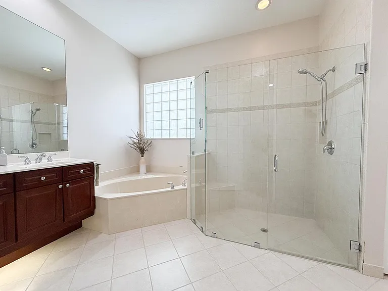 167 Isle Verde Way — Photo 7