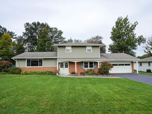 528 Bridgewood Dr, Rochester, NY 14612