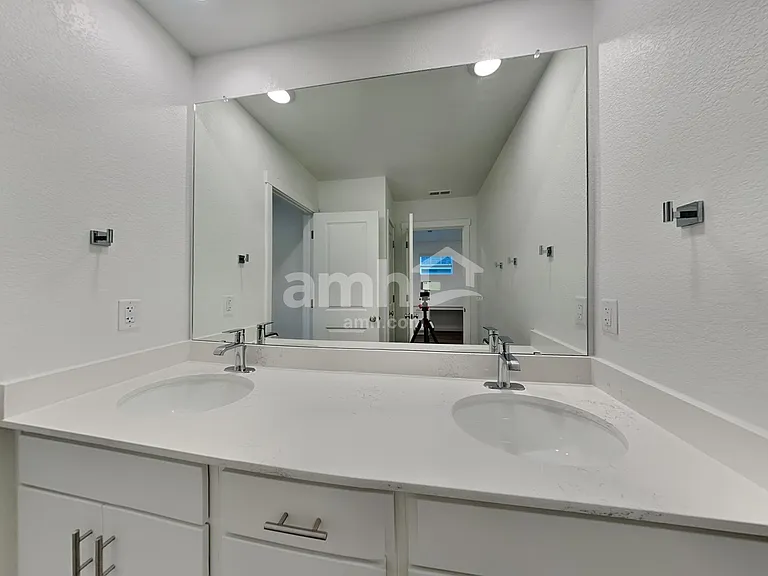 26153 E Calhoun Cir — Photo 19