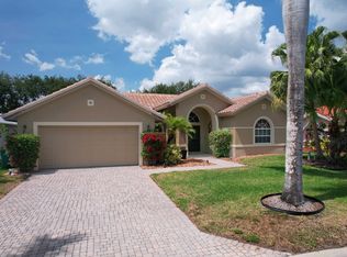 2047 Terrazzo Ln, Naples, FL 34104