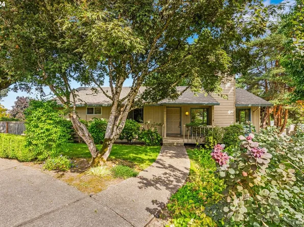 1419 Greentree Cir, Lake Oswego, OR 97034