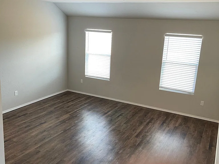 11532 NW 100th St — Photo 6