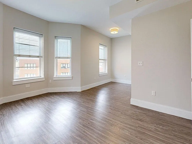 133 Paris St #1 — Photo 20