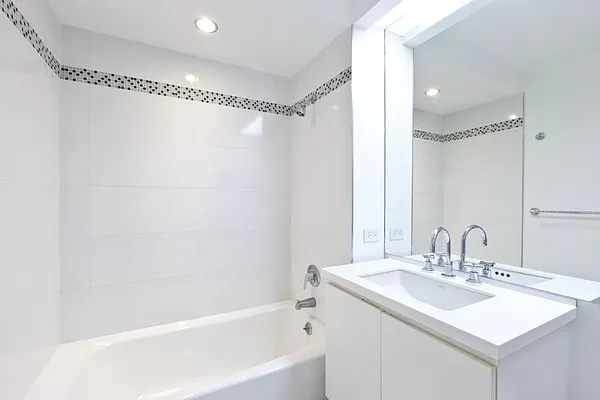 Sold by Skygroup Realty | media 15