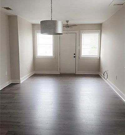 2nd image of 3601 Bruxelles St