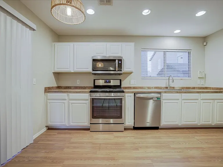 8061 E Senate St — Photo 13