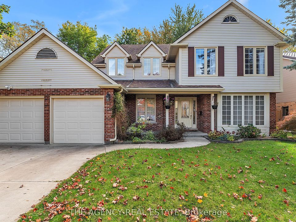 1st image of 32 Glenview Cres