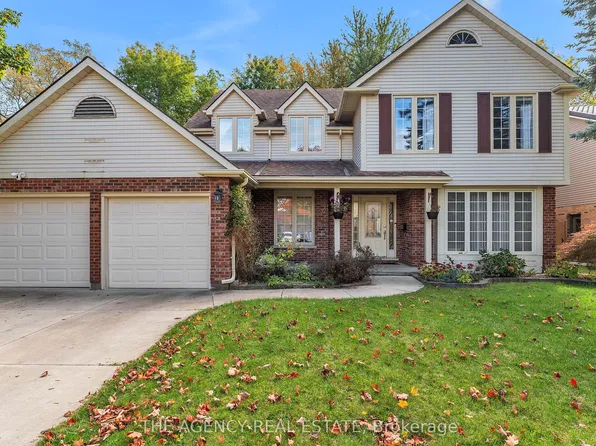 32 Glenview Cres, London, ON N5X 2P9