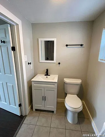 1 bed, 1.0 bath, 350 sqft, $729 — Photo 3