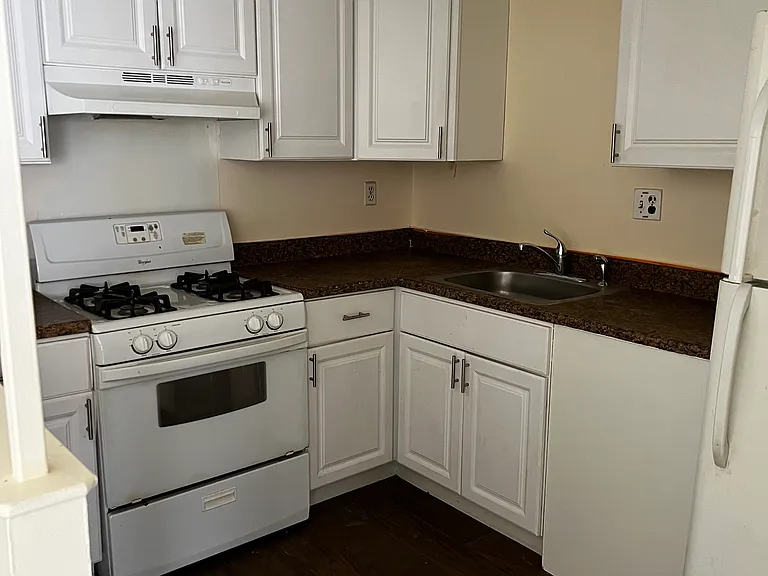 8021 Moro St #1 — Photo 3