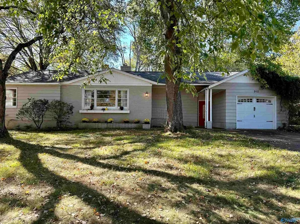 910 Cole Dr SE, Huntsville, AL 35802