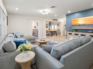 900 Coconut Cir W #1, Naples, FL 34104