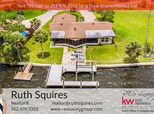 12014 W Bayshore Dr, Crystal River, FL 34429