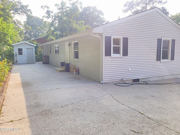 5th image of 3716 Washington Pike