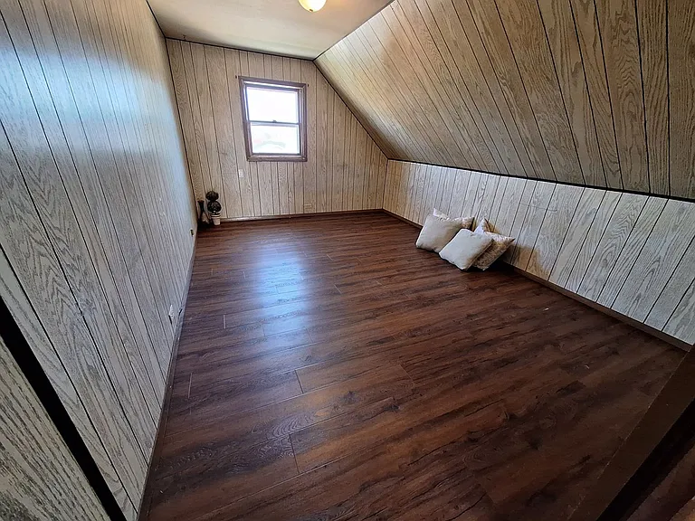138 N Wilson St — Photo 14