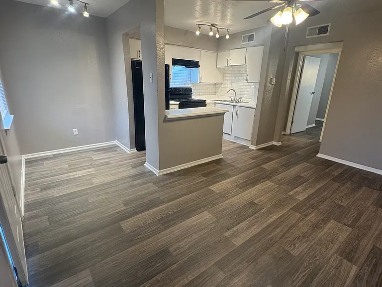 Polk Villas — Photo 45