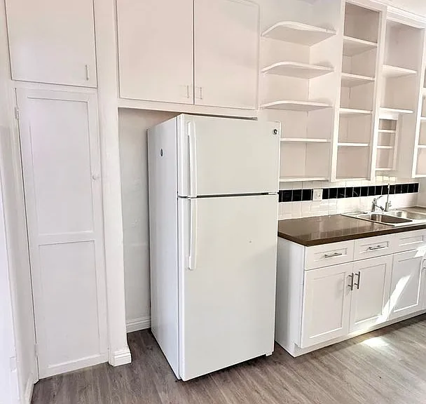 538 N Sycamore Ave — Photo 11