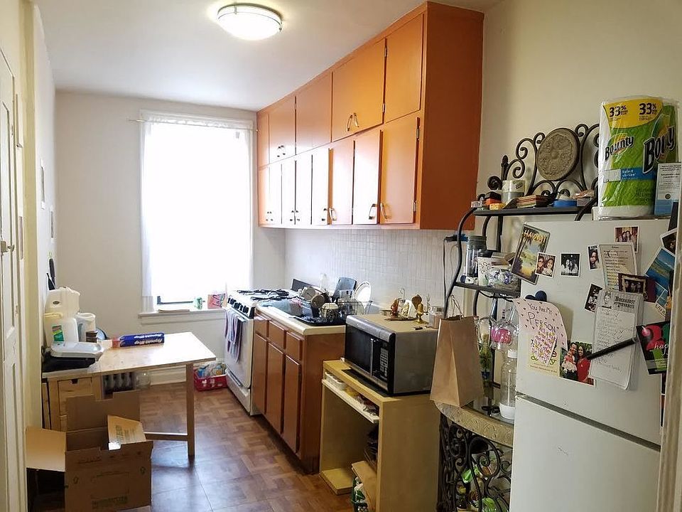 1st image of 2460 32nd St APT 5B