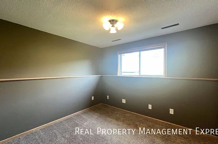 5208 S Birchwood Ave — Photo 19