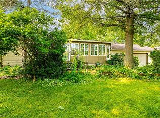 38650 Johnnycake Ridge Rd, Willoughby, OH 44094