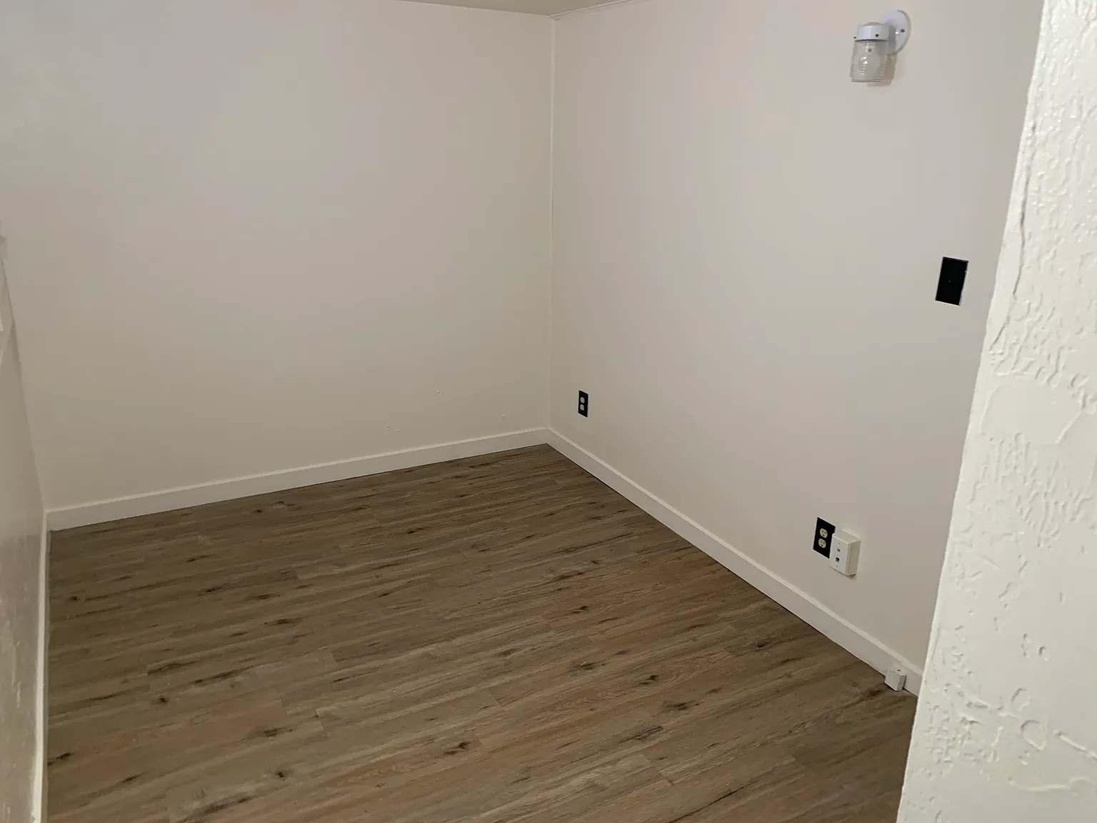 1 bed, $1,050 — Photo 4