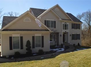 606 Carman View Ct, Ballwin, MO 63021