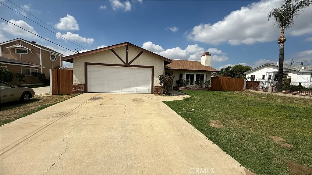 3 bed, 1492 sqft, $3,300 — Photo 1