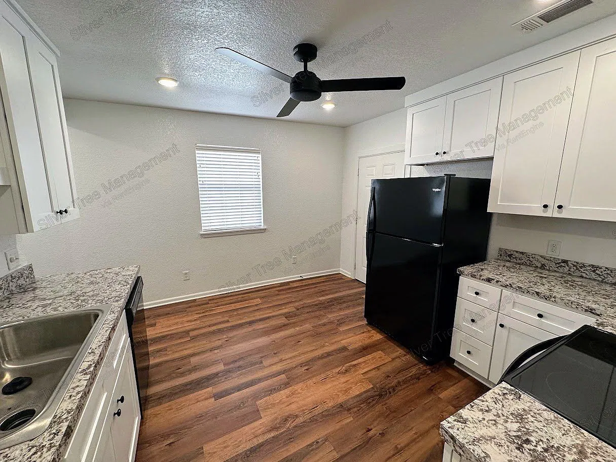 1 bed, 1.0 bath, 900 sqft, $1,250 — Photo 3