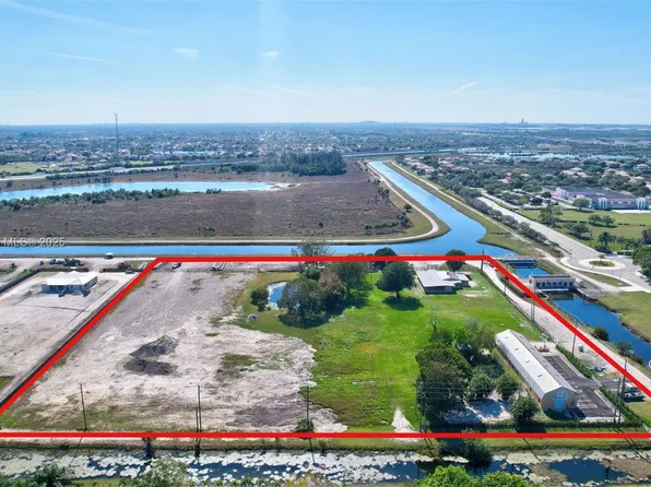 48 Sw Pl, Hollywood, FL 33027