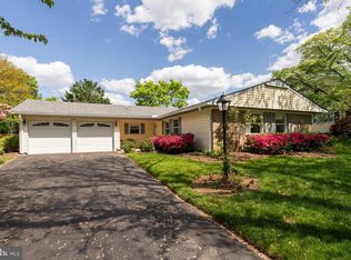 13021 Maple View Ln, Fairfax, VA 22033
