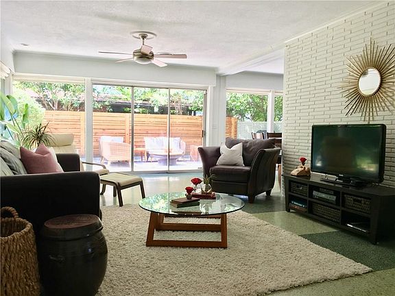 5th image of 4759 Westridge Ave