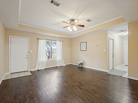 4th image of 454 E Fulton St