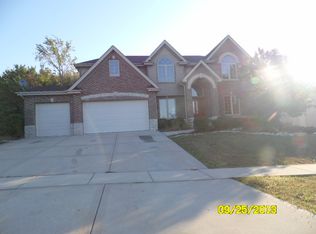 21447 S Wooded Cove Dr, Elwood, IL 60421