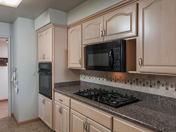 4th image of 3655 Bausell St