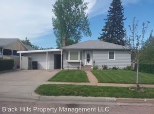 4120 Meadowwood Dr, Rapid City, SD 57702