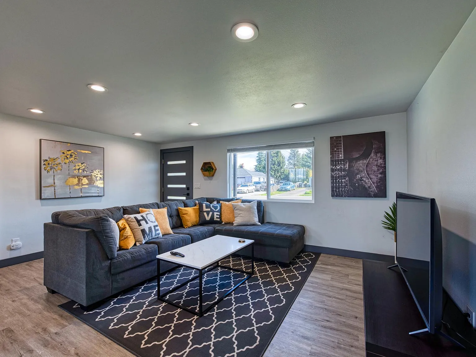2 bed, 800 sqft, $3,475 — Photo 4