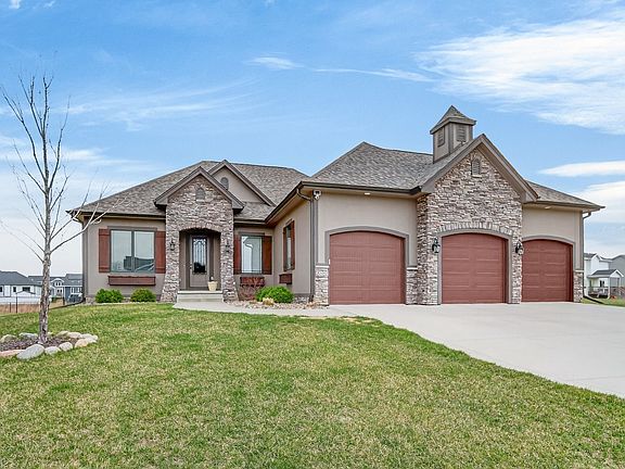 2nd image of 2357 Stonewood Ct SW