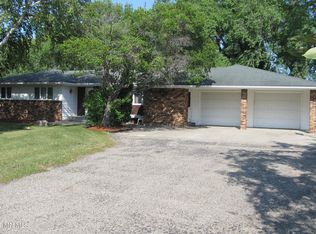 429 7th St, Audubon, MN 56511