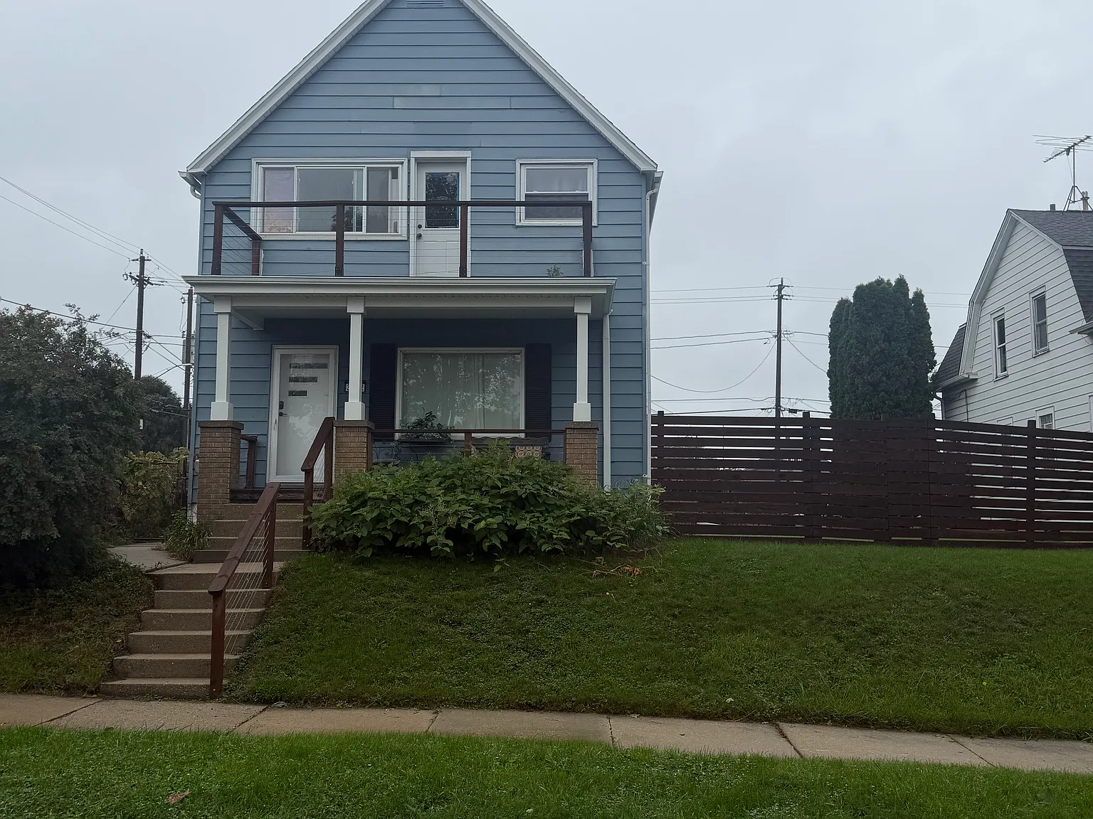 2 bed, 1100 sqft, $2,000 — Photo 1