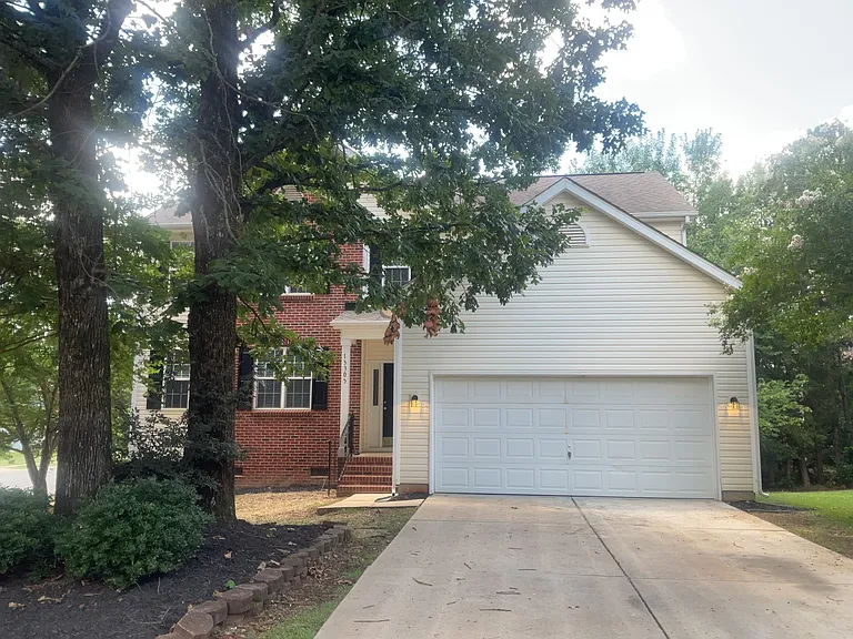 13305 Flowing Brook Ct — Photo 1